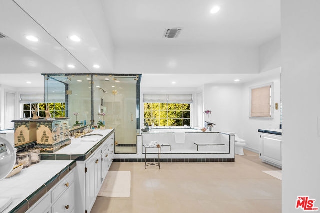 12911 MARLBORO Street, Los Angeles CA: https://media.crmls.org/mediaz/b8223484-a93a-418c-aa5a-8255e6564217.jpg