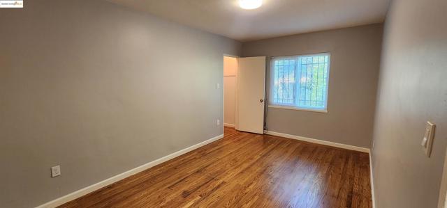 3009 Park Blvd, Oakland CA: https://media.crmls.org/mediaz/b822931b-cbb2-4e63-a10f-d964ddd7157f.jpg