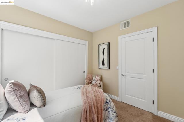 1310 Creekside Dr, Walnut Creek CA: https://media.crmls.org/mediaz/b823dbc4-cdc7-4fe5-97de-e7e9fcddc895.jpg