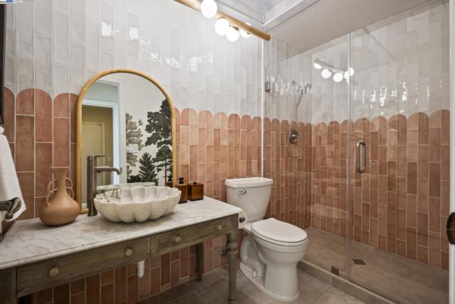 6408 Boone Dr, Castro Valley CA: https://media.crmls.org/mediaz/b82434a0-b2c7-452f-b23e-c03d9c9943ed.jpg