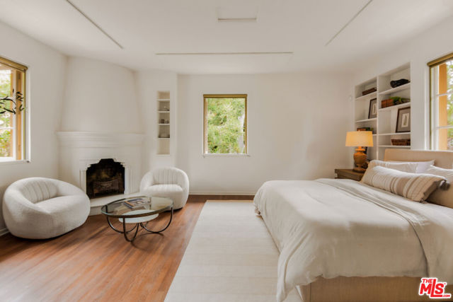 405 Toro Canyon Road, Carpinteria CA: https://media.crmls.org/mediaz/b824684c-9142-46e1-9fe2-8081848e7b5d.jpg
