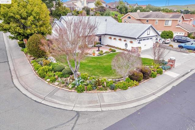 790 Britannia Dr., Vallejo CA: https://media.crmls.org/mediaz/b8247f79-9d8c-47b8-9b66-6f0d2b0f1814.jpg