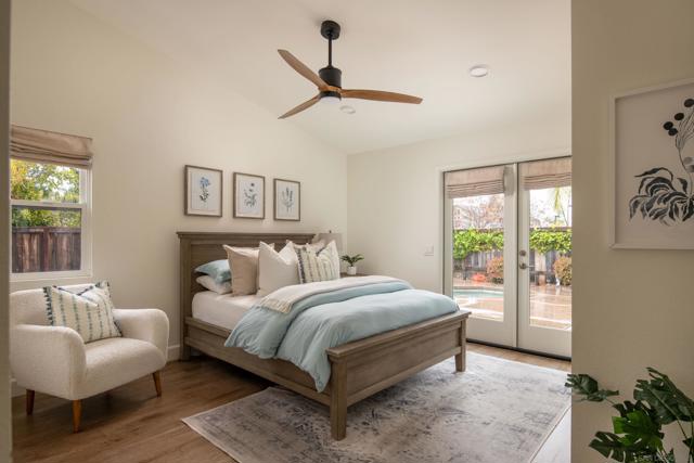 11766 Clearwood Ct, San Diego CA: https://media.crmls.org/mediaz/b8278c4f-4310-46be-b5f4-ad6e3ff6ef9e.jpg