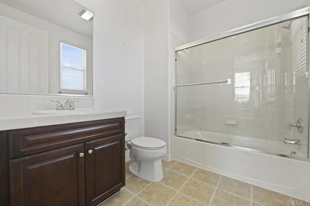 Detail Gallery Image 36 of 75 For 1717 Playa Vista, San Marcos,  CA 92078 - 4 Beds | 4 Baths