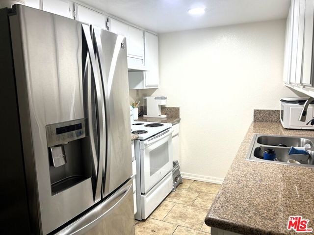 19531 E Cienega Avenue, Covina CA: https://media.crmls.org/mediaz/b82903ce-2e6a-43e5-b571-af5f5aabcdb5.jpg