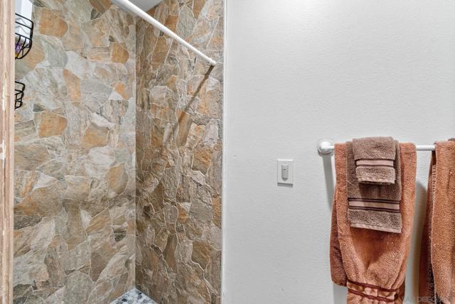 1780 Jaime Lynn Ln., El Cajon CA: https://media.crmls.org/mediaz/b8292633-4069-41e8-9aa2-613b1e9a024f.jpg