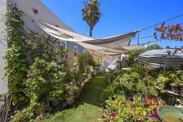 6352 Holabird St, San Diego CA: https://media.crmls.org/mediaz/b8299ac8-2866-4e64-928b-bd808fe4e27a.jpg