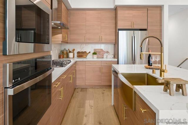 3780 32nd St, San Diego CA: https://media.crmls.org/mediaz/b82a117f-9f04-40ba-a03b-a547f8ec0af7.jpg