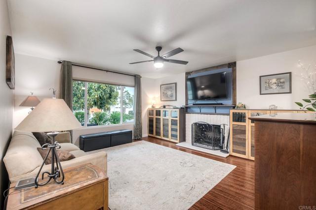 Detail Gallery Image 16 of 37 For 4231 Cielo Ave, Oceanside,  CA 92056 - 3 Beds | 2 Baths