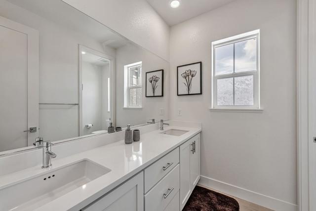 232 Via Encanto, San Ramon CA: https://media.crmls.org/mediaz/b82ba938-036f-4dca-a049-d19f5d0b8e04.jpg