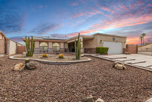 27650 Avenida Terrazo, Cathedral City CA: https://media.crmls.org/mediaz/b82c7b7d-f1a0-46b8-9a6c-8a5a5e6aab5a.jpg
