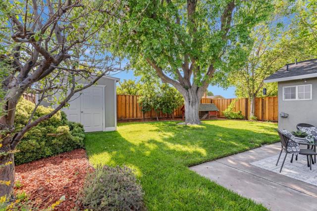3233 Irlanda Way, San Jose CA: https://media.crmls.org/mediaz/b82c7fec-13ce-4f75-8a5f-7422f13dd383.jpg