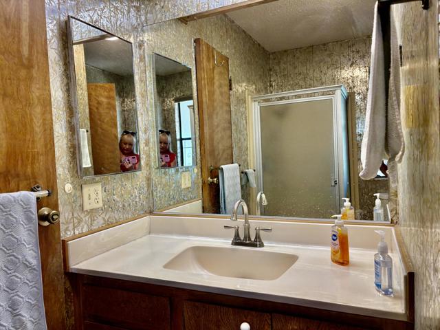 74711 Dillon Road, Desert Hot Springs CA: https://media.crmls.org/mediaz/b82c9df0-334e-45e9-ab9e-6e85e1ba6fba.jpg