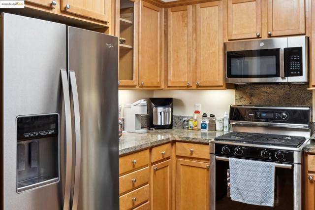 1310 Creekside Dr, Walnut Creek CA: https://media.crmls.org/mediaz/b82cad30-4575-43ed-bfd8-9bb48fd8858c.jpg