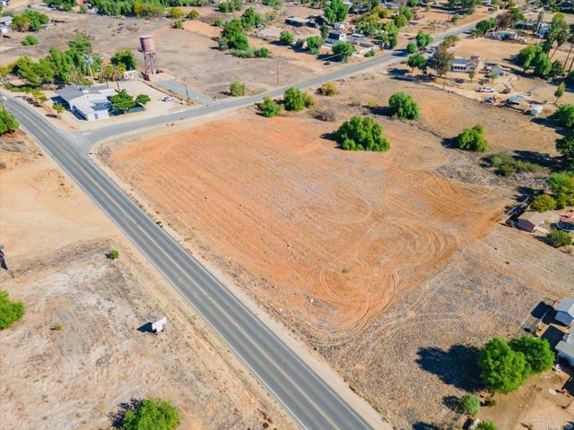 Detail Gallery Image 8 of 14 For 28470 Goetz Rd, Quail Valley,  CA 92587 - – Beds | – Baths