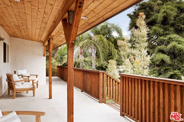 3019 Surry Street, Los Angeles CA: https://media.crmls.org/mediaz/b82ce43e-ca2b-4260-9535-58928de6eab4.jpg