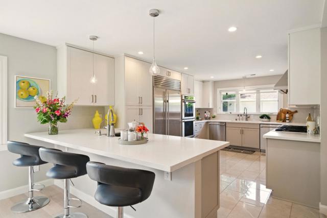 660 Giralda Drive, Los Altos CA: https://media.crmls.org/mediaz/b82d0cc4-ee27-436e-ac5c-9663ad422f8f.jpg