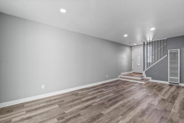 912 Acosta Plaza, Salinas CA: https://media.crmls.org/mediaz/b82e3b24-db03-459b-8f86-aa338df112a8.jpg