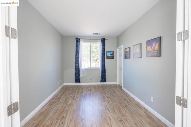 1856 Buck Mountain Court, Antioch CA: https://media.crmls.org/mediaz/b82f6d5f-bb1d-4d22-9164-ec89b511d175.jpg