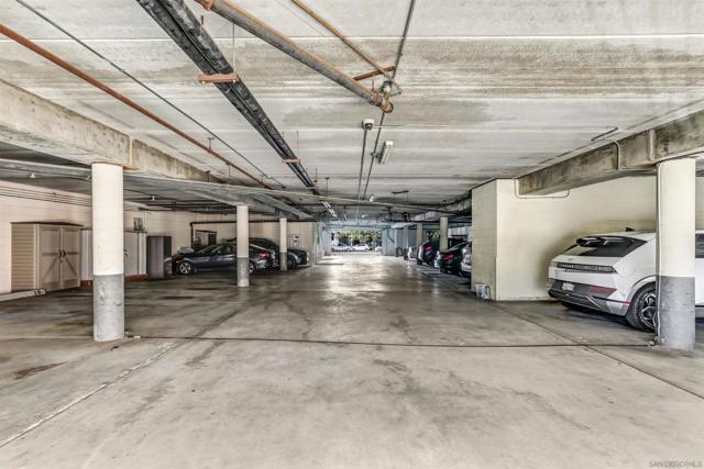 3431 Park Blvd, San Diego CA: https://media.crmls.org/mediaz/b82fa4c4-74ae-4ca8-bea7-785448e605a8.jpg