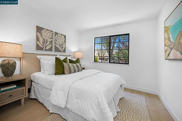 2085 Shady Creek Pl, Danville CA: https://media.crmls.org/mediaz/b8308ae9-ed0e-4595-9980-928c4278caae.jpg