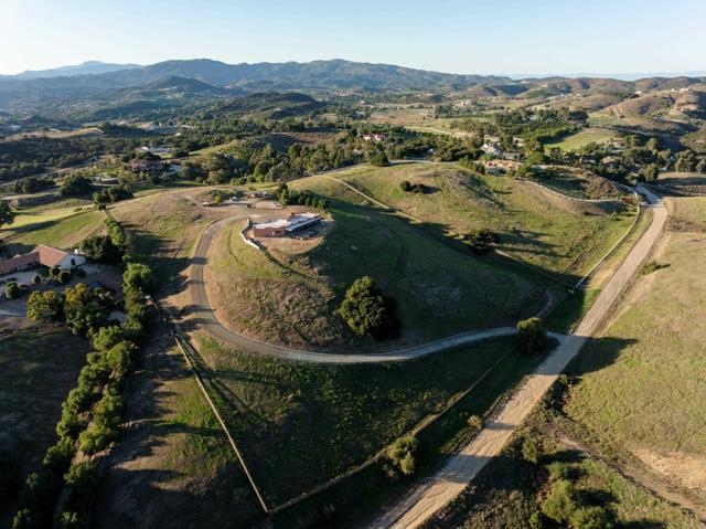 Image 22 of 30 For 41565 Avenida La Cresta