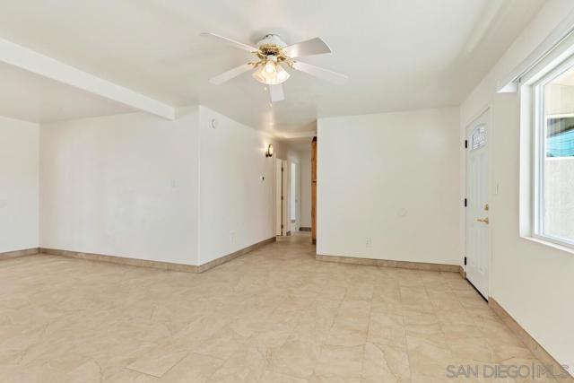 9548 Abbeyfield Rd, Santee CA: https://media.crmls.org/mediaz/b8315305-acd0-4198-9e3f-992bd2347892.jpg