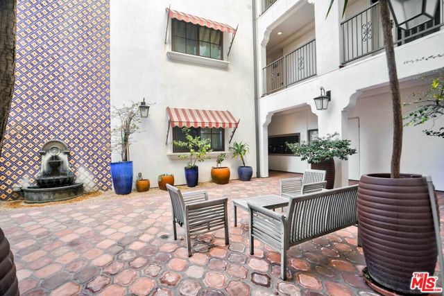 13308 Valleyheart Drive, Sherman Oaks CA: https://media.crmls.org/mediaz/b8325264-8129-45c3-8089-fb827c51c2ae.jpg