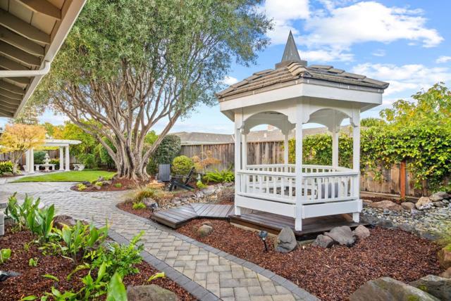 2619 Lindentree Lane, Santa Clara CA: https://media.crmls.org/mediaz/b83252a4-cd88-4238-a14f-9fda5b6ca026.jpg