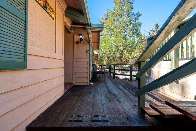 25580 Fir Street Street, Idyllwild CA: https://media.crmls.org/mediaz/b832bab8-c77b-4e94-962b-c9c0b79f1559.jpg