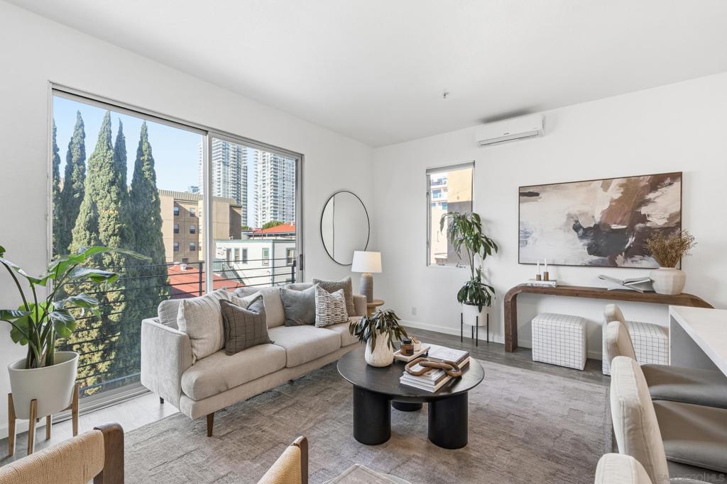 908 G St