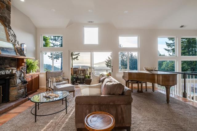 19445 Black Road, Los Gatos CA: https://media.crmls.org/mediaz/b8330c75-be12-46a8-8fd5-8bc836b740dc.jpg
