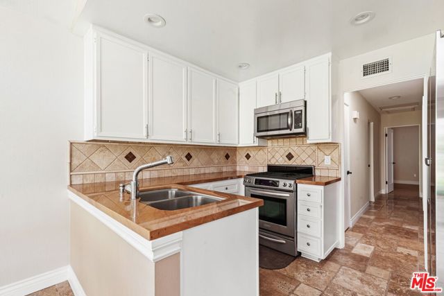 30712 Lakefront Drive photo 16