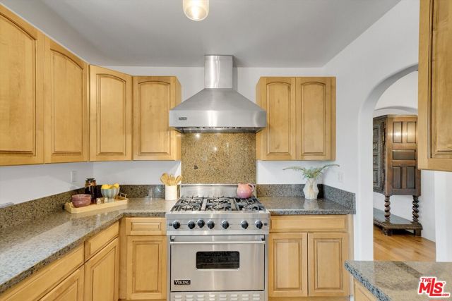 4300 Laurelgrove Avenue, Studio City CA: https://media.crmls.org/mediaz/b833cb0f-b2f5-4a01-9ad0-fd3748cbbb33.jpg