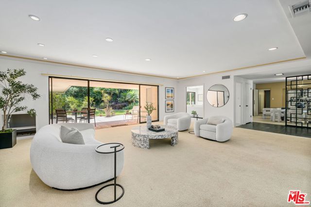 515 Warner Avenue, Los Angeles CA: https://media.crmls.org/mediaz/b8352a26-0f24-4dc3-8d01-511b8e9fe46f.jpg