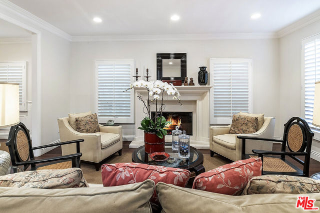 969 S Carmelina Avenue, Los Angeles CA: https://media.crmls.org/mediaz/b83591f1-fe1d-4ac6-8231-3b1937e275e3.jpg