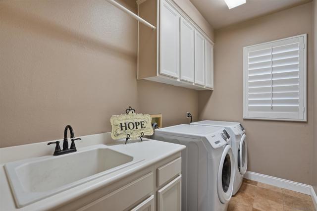 Image 20 of 26 For 3693 Strata Drive