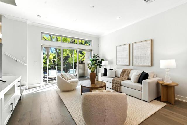 2014 W Middlefield Road, Mountain View CA: https://media.crmls.org/mediaz/b8360b7c-429f-4250-ac1b-04b1b2d52ee8.jpg