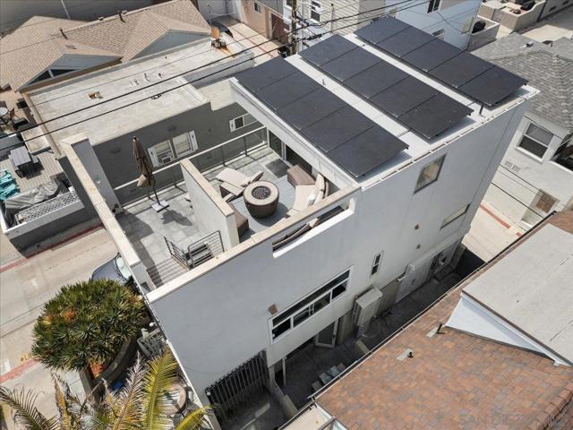 710 Verona Court, San Diego CA: https://media.crmls.org/mediaz/b8361667-bf7b-4914-9d95-60714f9b10d5.jpg