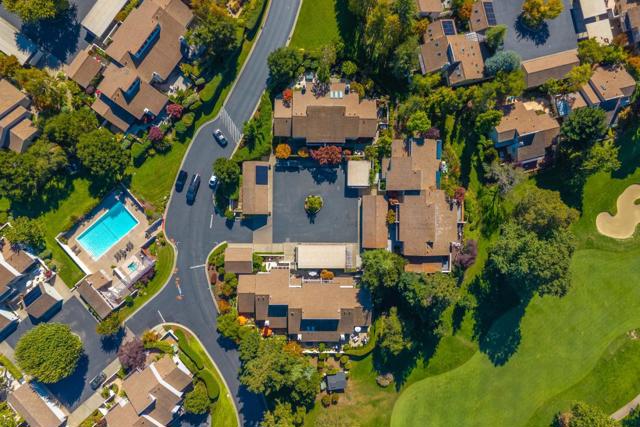 9524 Bay Court, Carmel CA: https://media.crmls.org/mediaz/b83915ee-394e-4c00-a7c6-c413f5cd307c.jpg