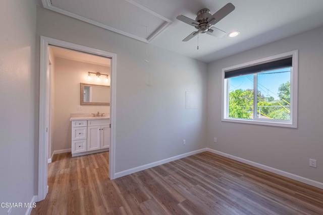1499 Calle Morera, Thousand Oaks CA: https://media.crmls.org/mediaz/b8396d97-f475-4f33-8123-d1d56a4fe37d.jpg
