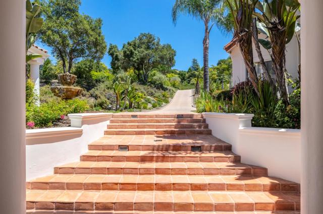 235 Vista Del Pajaro Road, Corralitos CA: https://media.crmls.org/mediaz/b839dc41-8522-4ef9-93a5-5f82ec83bb7d.jpg