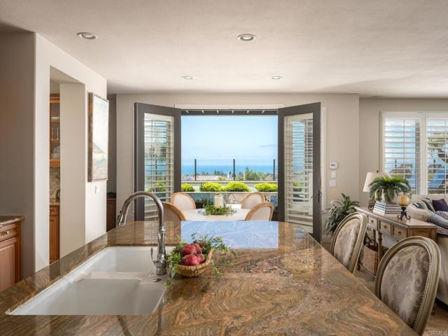 7076 Heron Cir, Carlsbad CA: https://media.crmls.org/mediaz/b83bcded-3ecc-4dfb-a79c-16d70216b677.jpg