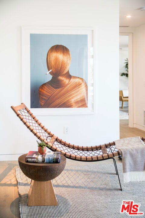 8600 Wilshire Boulevard, Beverly Hills CA: https://media.crmls.org/mediaz/b83c8f22-b571-4f50-a933-cec3b4c52208.jpg
