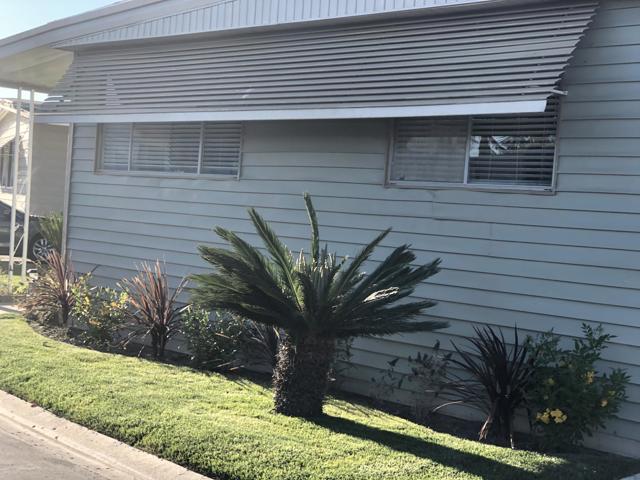 112 Yellowstone Drive, Oxnard CA: https://media.crmls.org/mediaz/b83ccf1d-bb7a-48b3-8458-b8967dc52b68.jpg