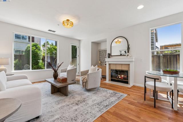 5929 Linwood Cmn, Livermore CA: https://media.crmls.org/mediaz/b83e0397-e822-4a1a-82ec-d210f7e924c9.jpg