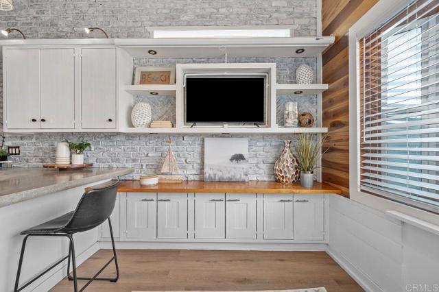 159 W Diana, Encinitas CA: https://media.crmls.org/mediaz/b83e2ea0-29be-40f4-9dc5-332a87b0dca4.jpg