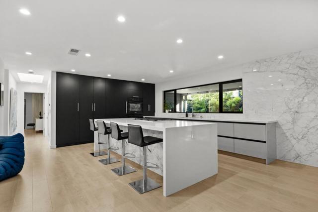 244 Roblar Avenue, Hillsborough CA: https://media.crmls.org/mediaz/b83eceea-3e1c-423b-9656-806659311df3.jpg