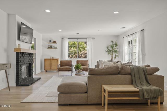 Detail Gallery Image 4 of 55 For 352 Paine Ave, Ventura,  CA 93003 - 4 Beds | 2 Baths