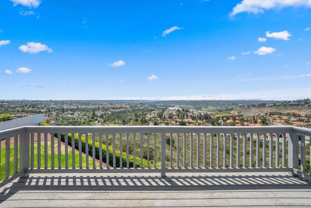 8396 High Winds, San Diego CA: https://media.crmls.org/mediaz/b83f626a-17a4-46c3-aced-39d6c9a774d8.jpg